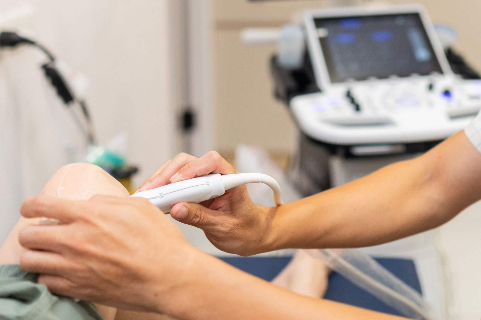 背景圖：中頻向量干擾機 IFC